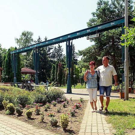 Hotel Nagyerdo Debrecen Ngoại thất bức ảnh