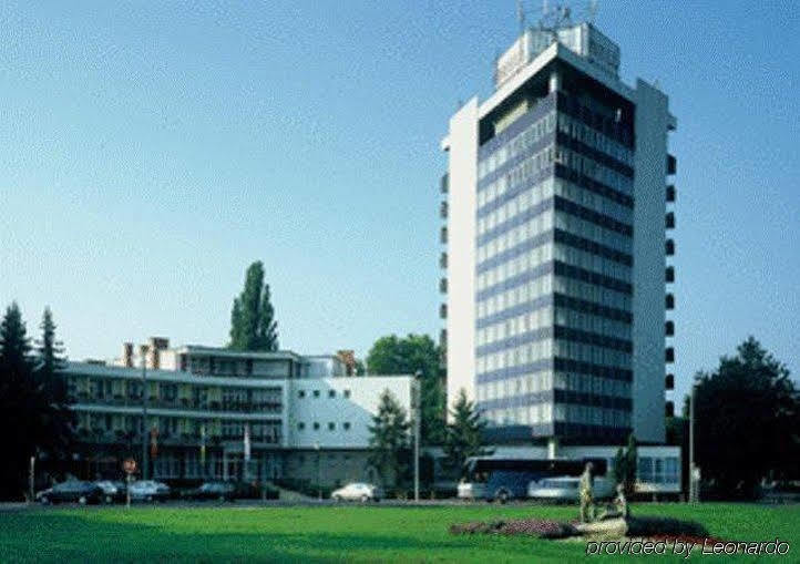 Hotel Nagyerdo Debrecen Ngoại thất bức ảnh